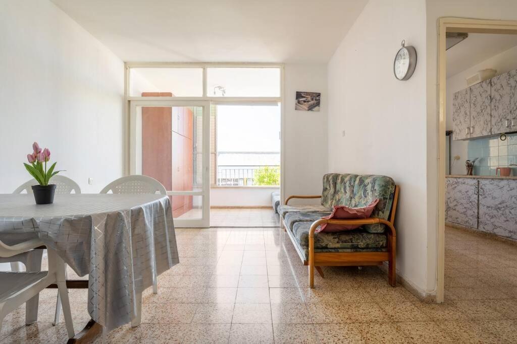 דירות Qiryat Ata דירת אירוח גדולה ונחמדה מראה חיצוני תמונה